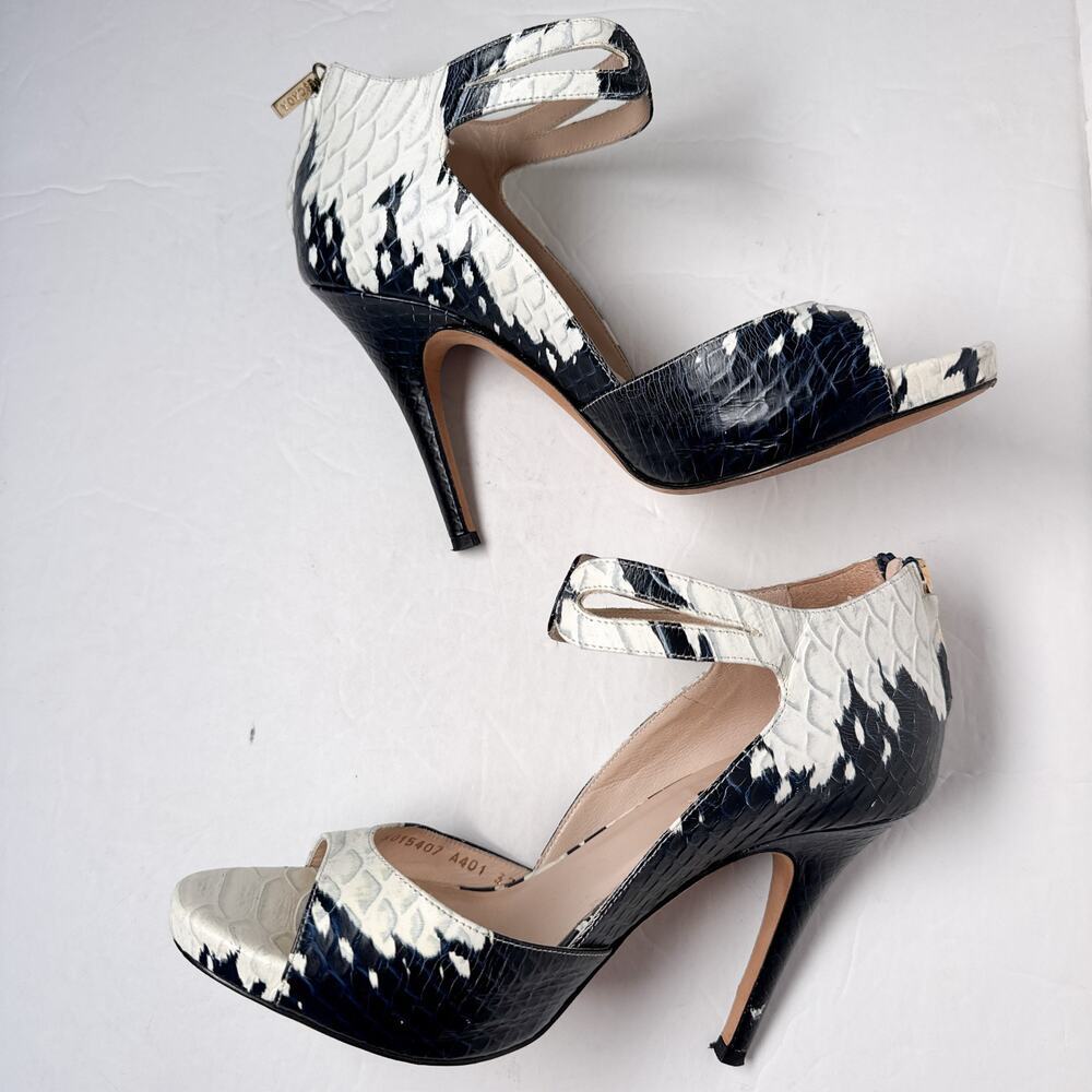 Escada Sophie Calfskin Heels Navy Ivory Italy Size 37 - Picture 5 of 13